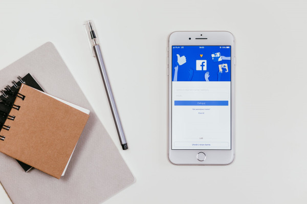 Facebook社交营销：用什么方式寻找目标客户？